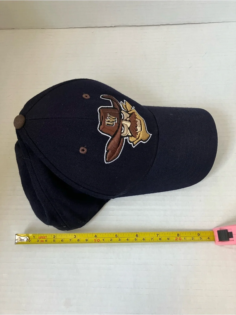 Zephyr University of Wyoming Cowboys Black Hat Cap UW 7 1/8 Embroidered Pete